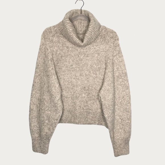 Lulus Sweaters - NWT Lulus Cuddle Weather Heather Grey Turtleneck Sweater Small Gray Women's